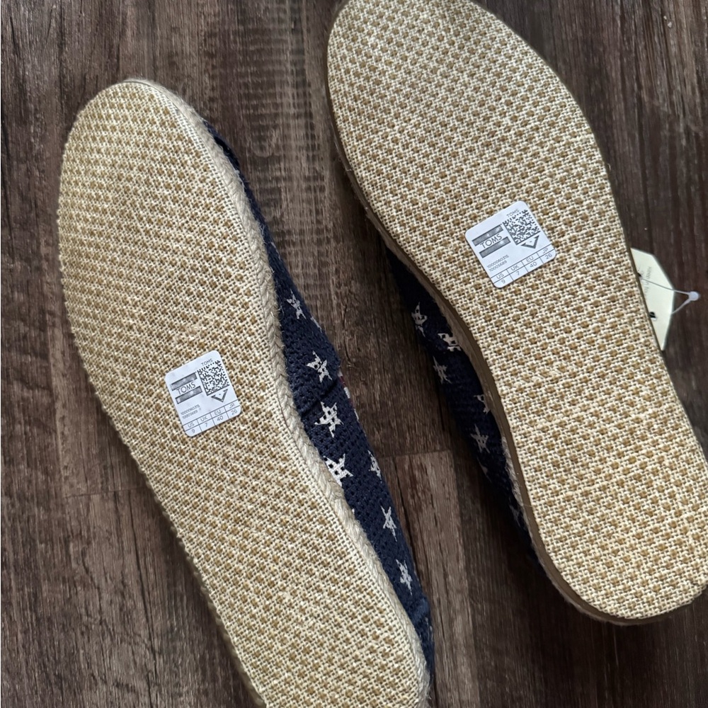 TOMS Dark Blue Star Patterned Slip-Ons - Picture 2 of 2